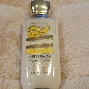 Bath & Body Works Iced Lemon Pound Cake Body Lotion